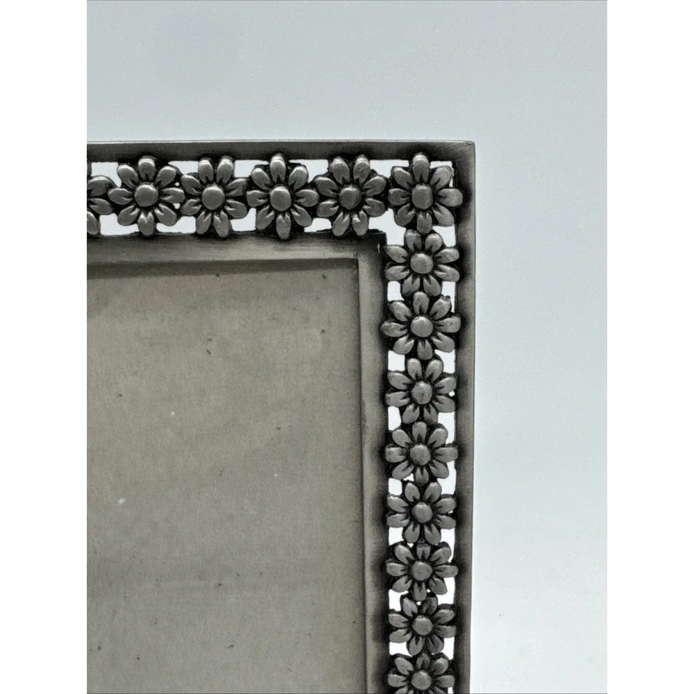 Pewter Flower 4.5